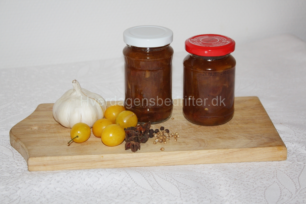 Ovnbagt mirabelle chutney