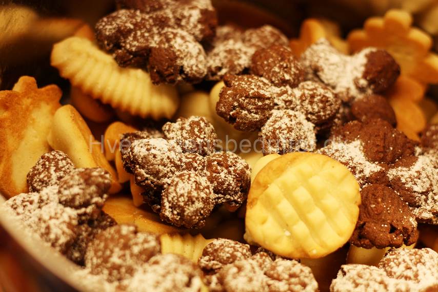 Chokolade småkager i selskab med polske lækre småkager